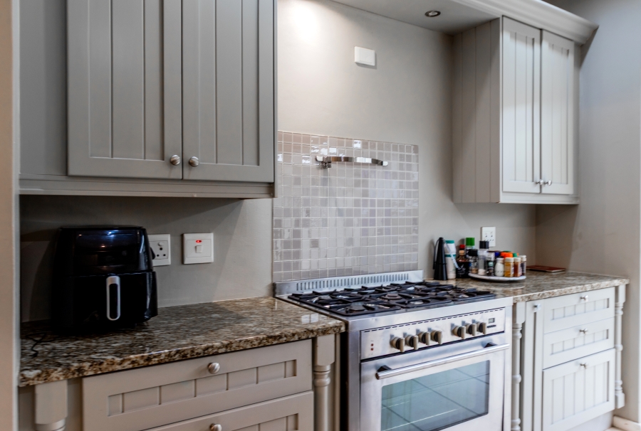 5 Bedroom Property for Sale in Milnerton Central Western Cape